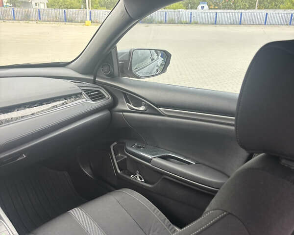 Серый Хонда Цивик, объемом двигателя 1.5 л и пробегом 124 тыс. км за 15500 $, фото 24 на Automoto.ua