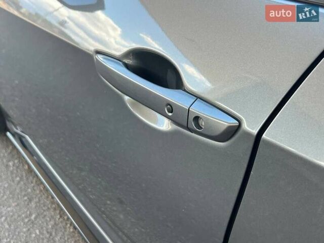 Сірий Хонда Сівік, об'ємом двигуна 1.5 л та пробігом 108 тис. км за 15600 $, фото 5 на Automoto.ua