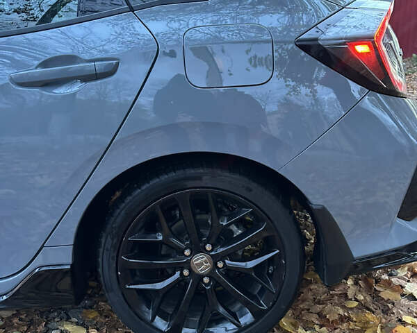 Сірий Хонда Сівік, об'ємом двигуна 1.5 л та пробігом 29 тис. км за 16800 $, фото 4 на Automoto.ua