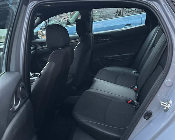 Сірий Хонда Сівік, об'ємом двигуна 1.5 л та пробігом 29 тис. км за 16800 $, фото 10 на Automoto.ua