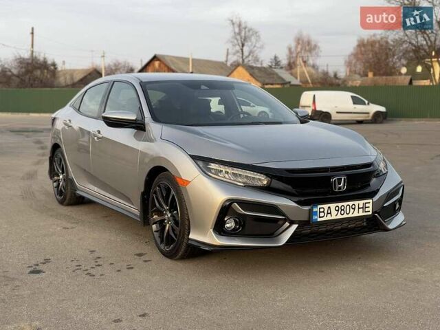 Серый Хонда Цивик, объемом двигателя 1.5 л и пробегом 43 тыс. км за 16900 $, фото 1 на Automoto.ua