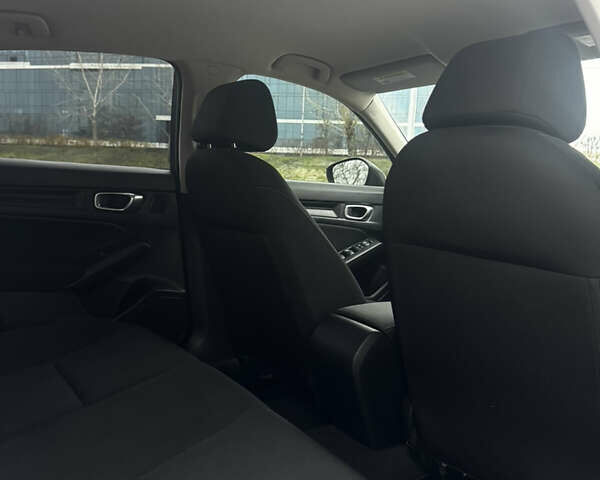 Серый Хонда Цивик, объемом двигателя 2 л и пробегом 37 тыс. км за 18800 $, фото 19 на Automoto.ua