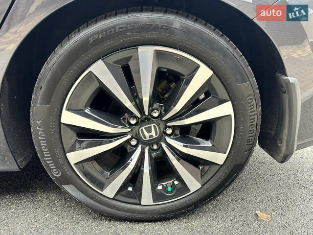 Серый Хонда Цивик, объемом двигателя 1.5 л и пробегом 38 тыс. км за 23700 $, фото 33 на Automoto.ua