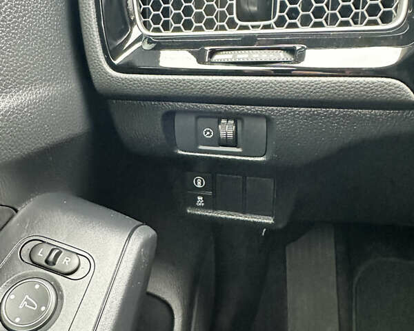 Серый Хонда Цивик, объемом двигателя 1.5 л и пробегом 38 тыс. км за 23700 $, фото 29 на Automoto.ua