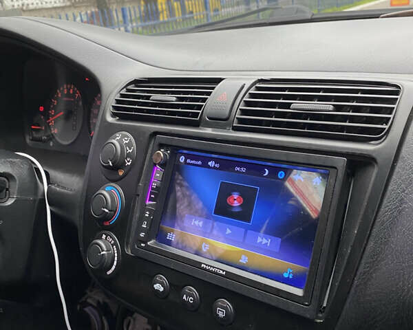 Серый Хонда Цивик, объемом двигателя 1.67 л и пробегом 324 тыс. км за 4500 $, фото 12 на Automoto.ua