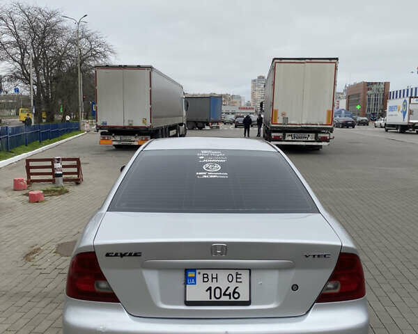 Серый Хонда Цивик, объемом двигателя 1.67 л и пробегом 324 тыс. км за 4500 $, фото 4 на Automoto.ua