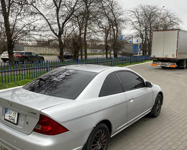 Серый Хонда Цивик, объемом двигателя 1.67 л и пробегом 324 тыс. км за 4500 $, фото 3 на Automoto.ua