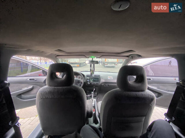 Серый Хонда Цивик, объемом двигателя 1.67 л и пробегом 324 тыс. км за 4500 $, фото 22 на Automoto.ua