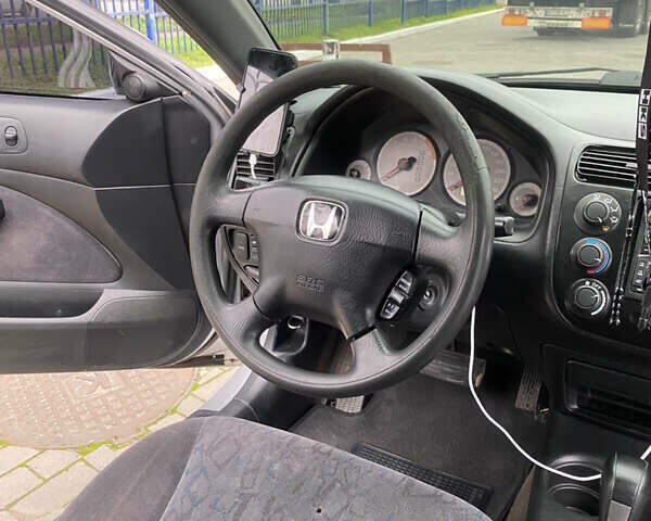 Серый Хонда Цивик, объемом двигателя 1.67 л и пробегом 324 тыс. км за 4500 $, фото 10 на Automoto.ua