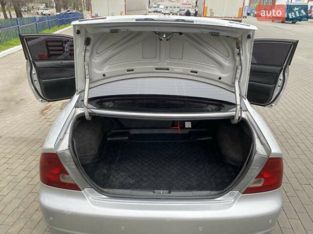 Серый Хонда Цивик, объемом двигателя 1.67 л и пробегом 324 тыс. км за 4500 $, фото 7 на Automoto.ua