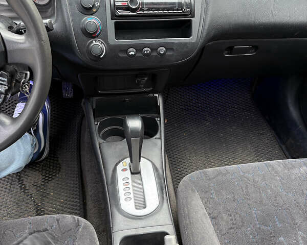 Хонда Цивик 2002 в Черновцах на Automoto.ua Серый Хонда Цивик, объемом двигателя 1.7 л и пробегом 180 тыс. км за 3850 $, фото 9 на Automoto.ua