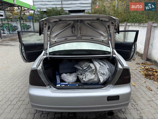Хонда Цивик 2002 в Черновцах на Automoto.ua Серый Хонда Цивик, объемом двигателя 1.7 л и пробегом 180 тыс. км за 3850 $, фото 13 на Automoto.ua