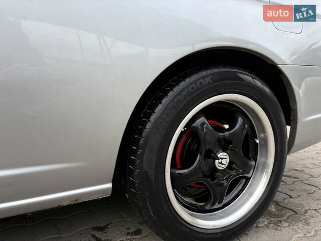 Хонда Цивик 2002 в Черновцах на Automoto.ua Серый Хонда Цивик, объемом двигателя 1.7 л и пробегом 180 тыс. км за 3850 $, фото 5 на Automoto.ua