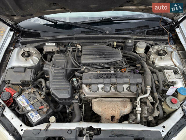 Хонда Цивик 2002 в Черновцах на Automoto.ua Серый Хонда Цивик, объемом двигателя 1.7 л и пробегом 180 тыс. км за 3850 $, фото 22 на Automoto.ua