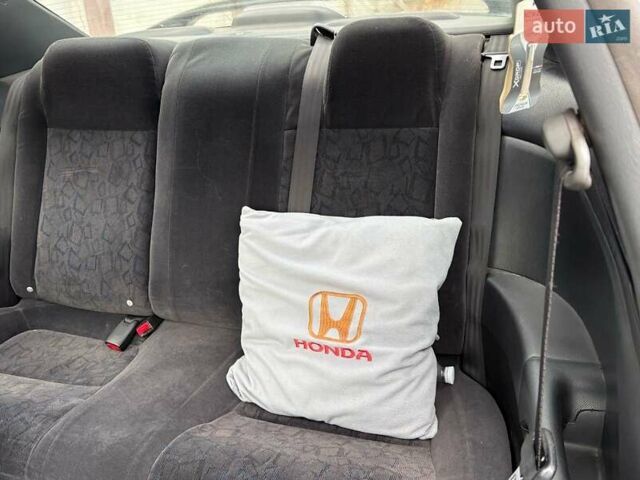 Хонда Цивик 2002 в Черновцах на Automoto.ua Серый Хонда Цивик, объемом двигателя 1.7 л и пробегом 180 тыс. км за 3850 $, фото 19 на Automoto.ua