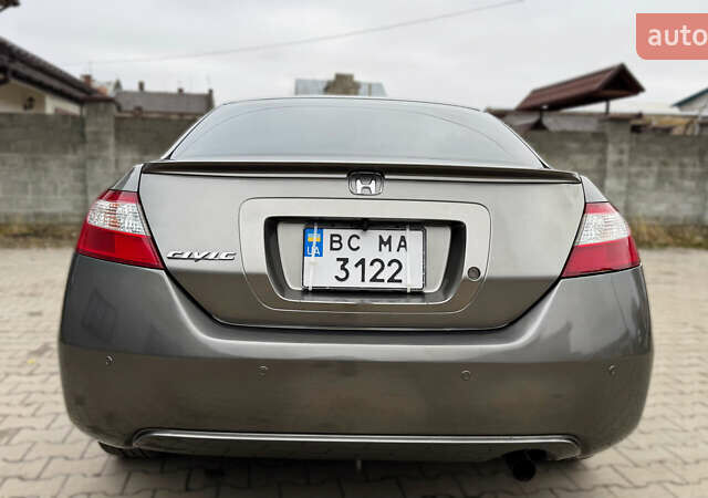 Серый Хонда Цивик, объемом двигателя 1.8 л и пробегом 143 тыс. км за 6999 $, фото 5 на Automoto.ua