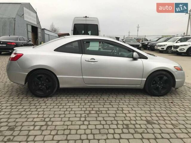 Серый Хонда Цивик, объемом двигателя 1.8 л и пробегом 238 тыс. км за 5590 $, фото 5 на Automoto.ua