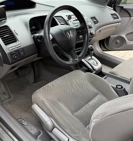 Серый Хонда Цивик, объемом двигателя 1.8 л и пробегом 143 тыс. км за 6999 $, фото 10 на Automoto.ua