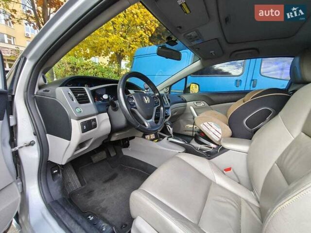Серый Хонда Цивик, объемом двигателя 1.8 л и пробегом 150 тыс. км за 10400 $, фото 6 на Automoto.ua