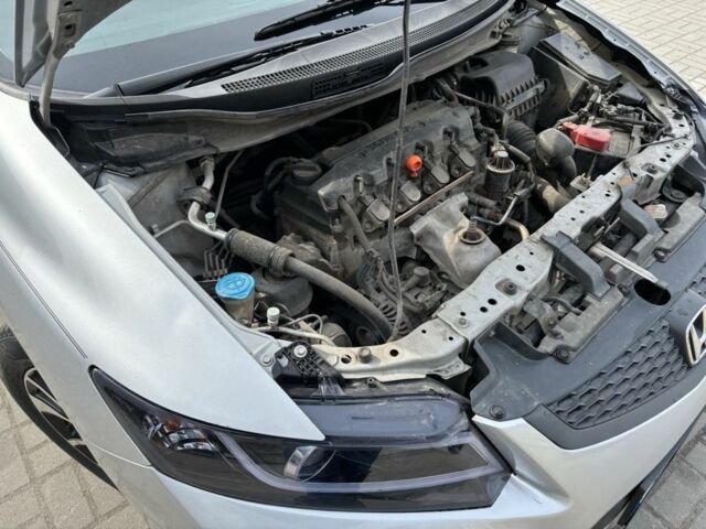 Серый Хонда Цивик, объемом двигателя 0.18 л и пробегом 300 тыс. км за 7400 $, фото 5 на Automoto.ua