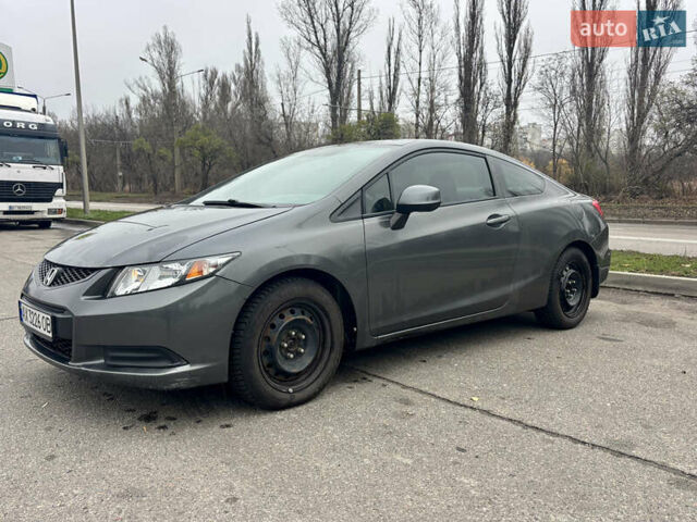 Серый Хонда Цивик, объемом двигателя 1.8 л и пробегом 215 тыс. км за 8300 $, фото 2 на Automoto.ua