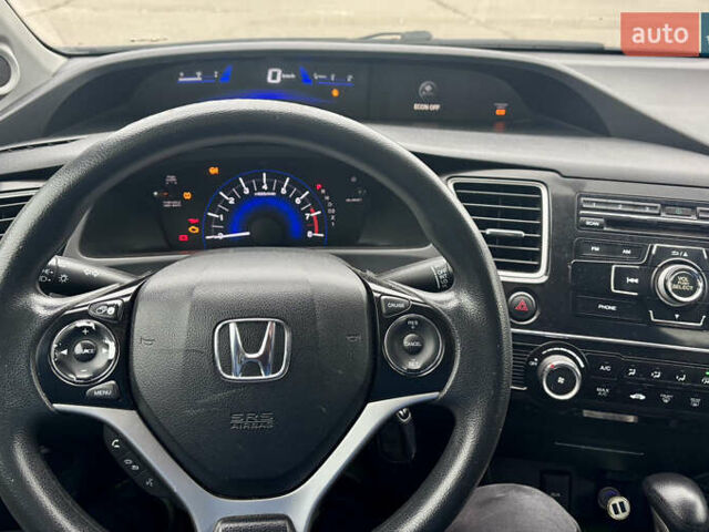 Серый Хонда Цивик, объемом двигателя 1.8 л и пробегом 215 тыс. км за 8300 $, фото 4 на Automoto.ua