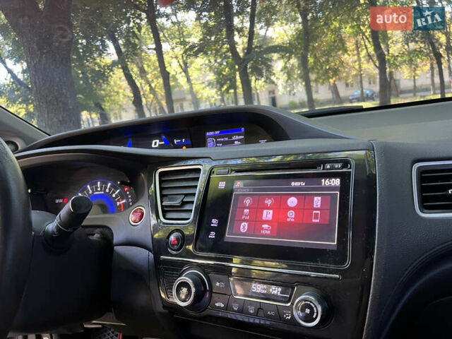 Серый Хонда Цивик, объемом двигателя 1.8 л и пробегом 247 тыс. км за 9100 $, фото 8 на Automoto.ua