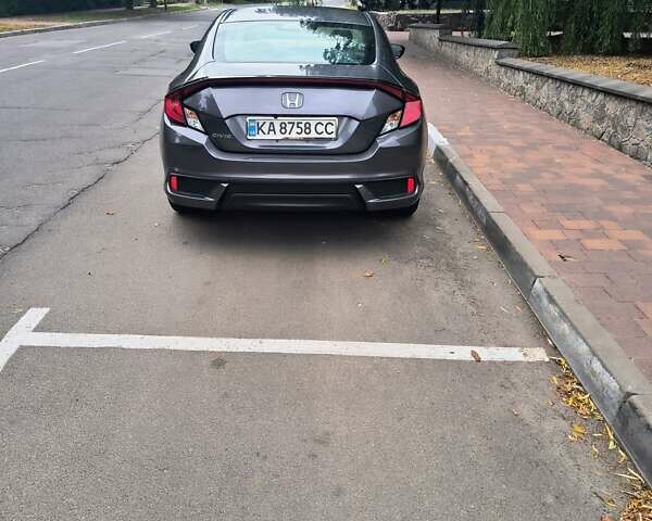 Серый Хонда Цивик, объемом двигателя 2 л и пробегом 67 тыс. км за 13500 $, фото 3 на Automoto.ua