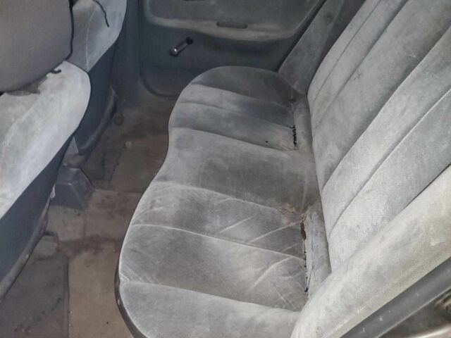 Серый Хонда Цивик, объемом двигателя 1.6 л и пробегом 350 тыс. км за 476 $, фото 3 на Automoto.ua