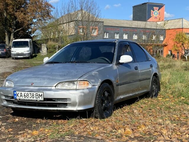 Серый Хонда Цивик, объемом двигателя 1.5 л и пробегом 139 тыс. км за 1100 $, фото 5 на Automoto.ua