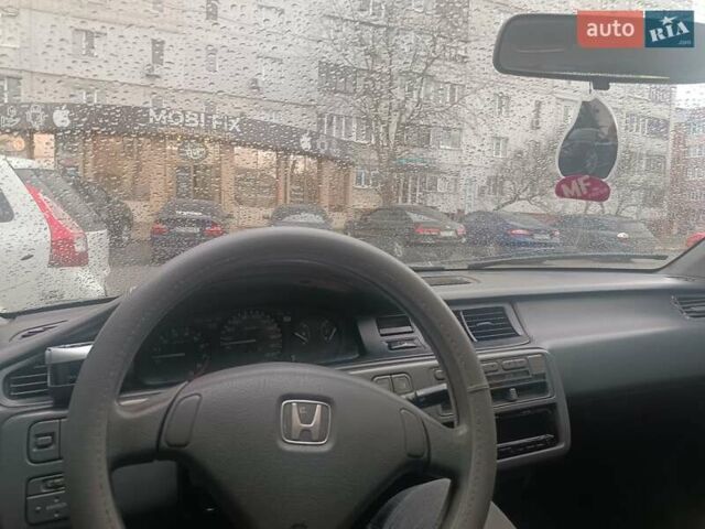 Серый Хонда Цивик, объемом двигателя 1.6 л и пробегом 450 тыс. км за 2100 $, фото 5 на Automoto.ua
