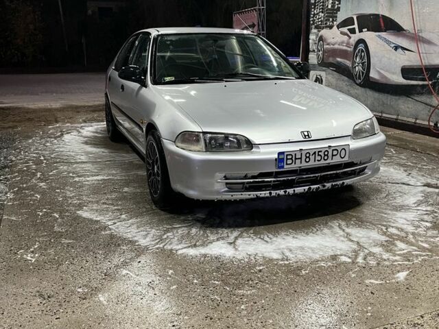 Серый Хонда Цивик, объемом двигателя 1.5 л и пробегом 374 тыс. км за 2500 $, фото 4 на Automoto.ua