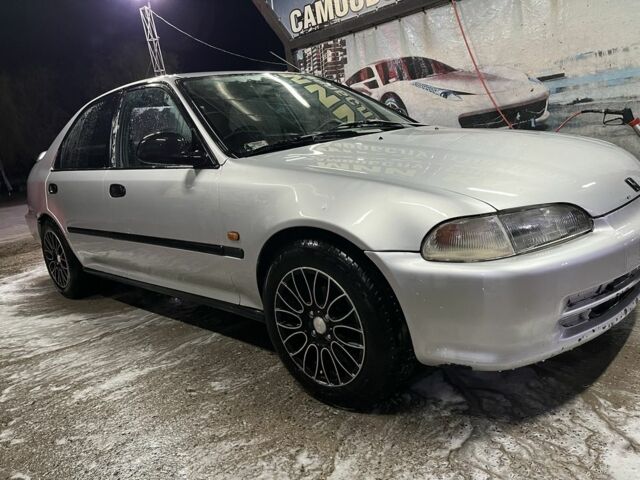 Серый Хонда Цивик, объемом двигателя 1.5 л и пробегом 374 тыс. км за 2500 $, фото 5 на Automoto.ua