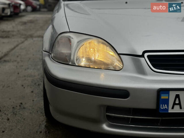 Сірий Хонда Сівік, об'ємом двигуна 1.6 л та пробігом 236 тис. км за 3333 $, фото 8 на Automoto.ua