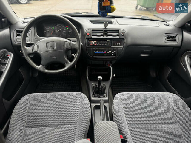 Сірий Хонда Сівік, об'ємом двигуна 1.6 л та пробігом 236 тис. км за 3333 $, фото 36 на Automoto.ua
