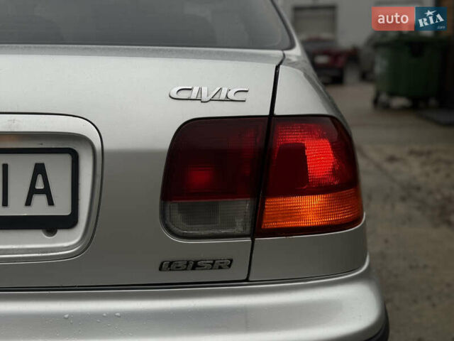 Сірий Хонда Сівік, об'ємом двигуна 1.6 л та пробігом 236 тис. км за 3333 $, фото 11 на Automoto.ua