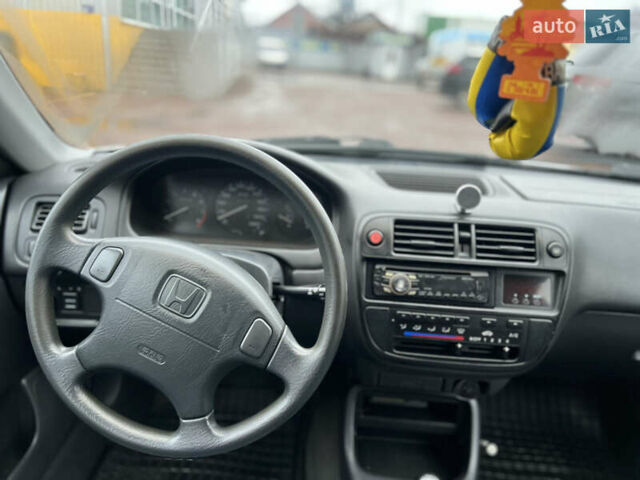 Серый Хонда Цивик, объемом двигателя 1.6 л и пробегом 237 тыс. км за 3400 $, фото 13 на Automoto.ua