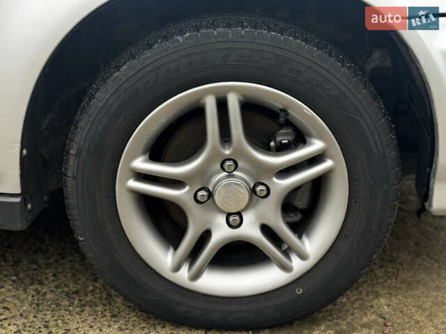Сірий Хонда Сівік, об'ємом двигуна 1.6 л та пробігом 236 тис. км за 3333 $, фото 12 на Automoto.ua