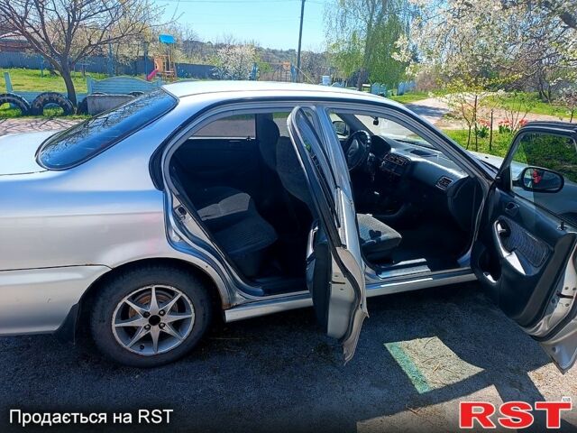 Серый Хонда Цивик, объемом двигателя 1.5 л и пробегом 270 тыс. км за 2700 $, фото 1 на Automoto.ua