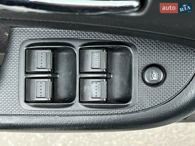 Сірий Хонда Сівік, об'ємом двигуна 1.6 л та пробігом 227 тис. км за 3999 $, фото 9 на Automoto.ua