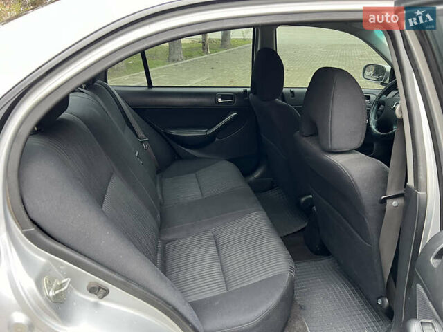 Сірий Хонда Сівік, об'ємом двигуна 1.6 л та пробігом 227 тис. км за 3999 $, фото 7 на Automoto.ua