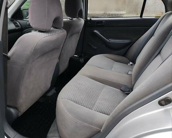 Серый Хонда Цивик, объемом двигателя 1.7 л и пробегом 156 тыс. км за 3999 $, фото 14 на Automoto.ua