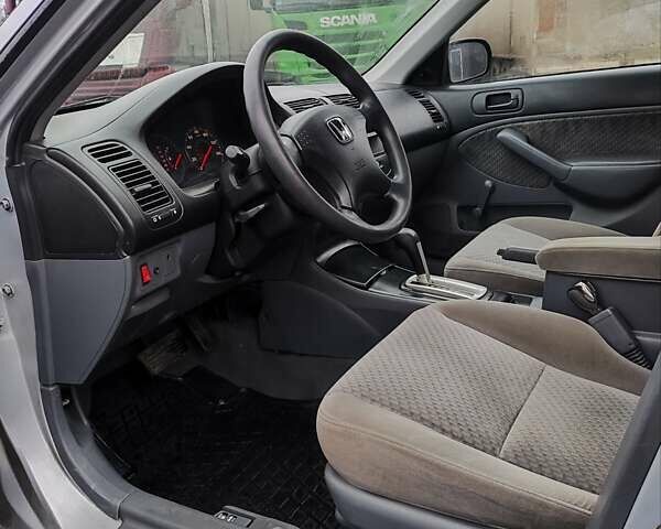 Серый Хонда Цивик, объемом двигателя 1.7 л и пробегом 156 тыс. км за 3999 $, фото 11 на Automoto.ua