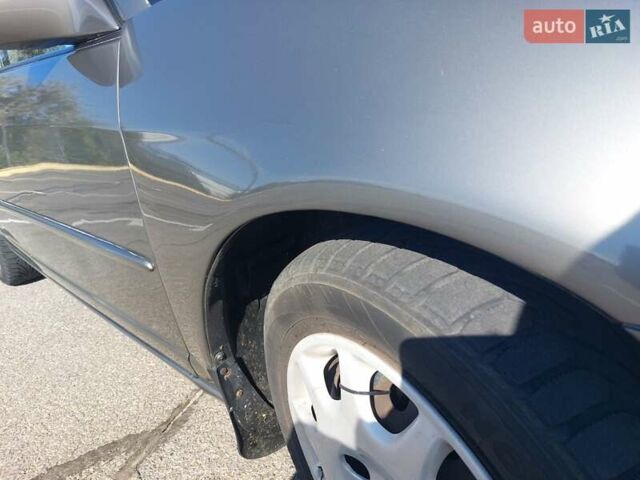 Серый Хонда Цивик, объемом двигателя 1.7 л и пробегом 230 тыс. км за 4500 $, фото 14 на Automoto.ua