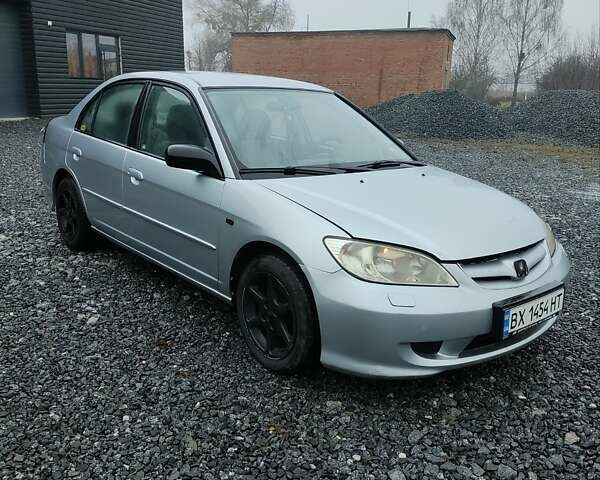 Серый Хонда Цивик, объемом двигателя 1.7 л и пробегом 156 тыс. км за 3999 $, фото 1 на Automoto.ua