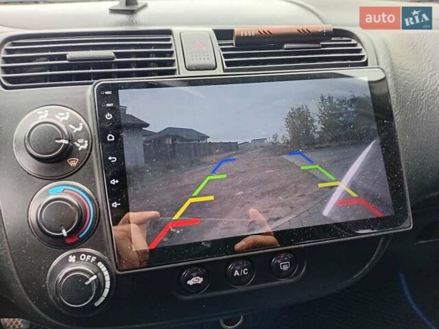 Серый Хонда Цивик, объемом двигателя 1.6 л и пробегом 320 тыс. км за 3800 $, фото 6 на Automoto.ua