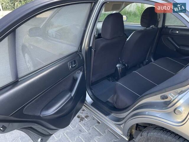 Серый Хонда Цивик, объемом двигателя 1.59 л и пробегом 207 тыс. км за 4750 $, фото 7 на Automoto.ua