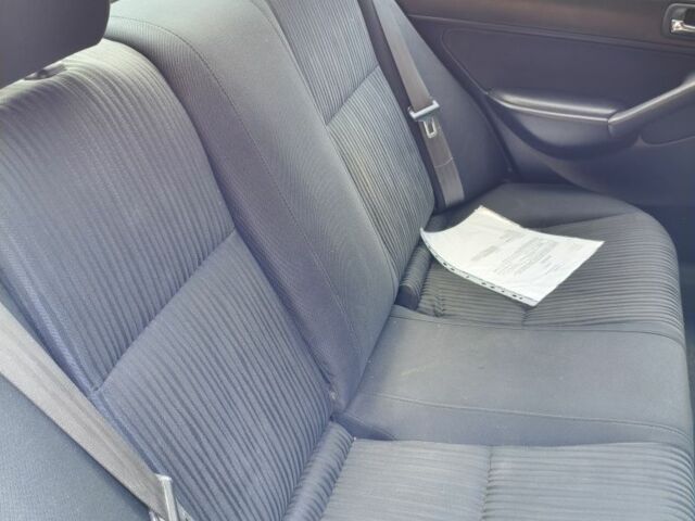 Серый Хонда Цивик, объемом двигателя 1.6 л и пробегом 199 тыс. км за 4300 $, фото 9 на Automoto.ua