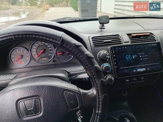 Серый Хонда Цивик, объемом двигателя 1.6 л и пробегом 320 тыс. км за 3800 $, фото 9 на Automoto.ua