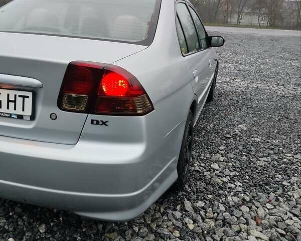 Серый Хонда Цивик, объемом двигателя 1.7 л и пробегом 156 тыс. км за 3999 $, фото 5 на Automoto.ua